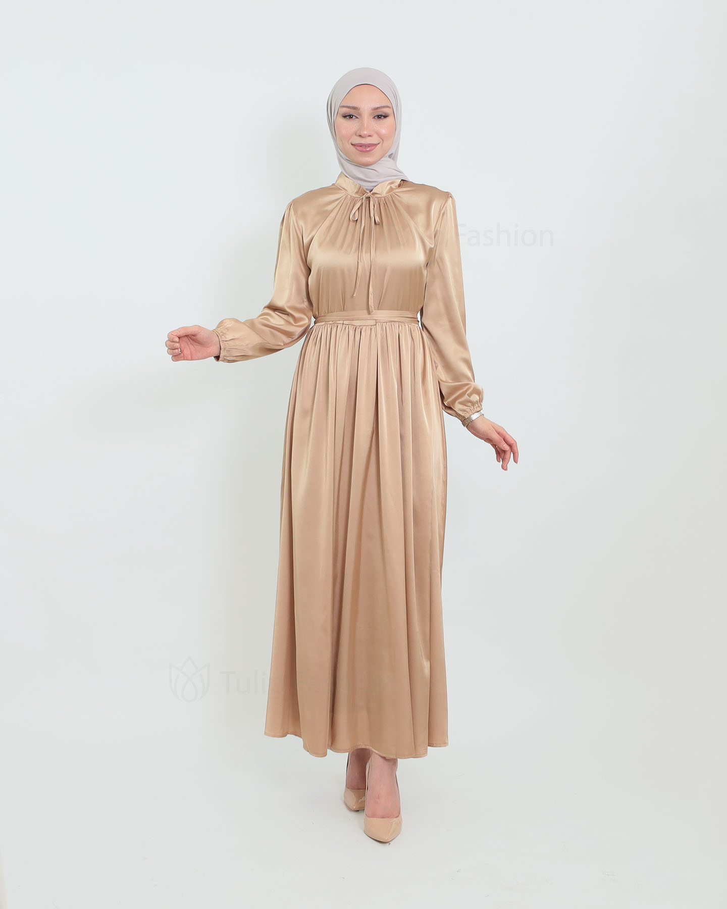 Maxi Dress in Satin - Beige - 4