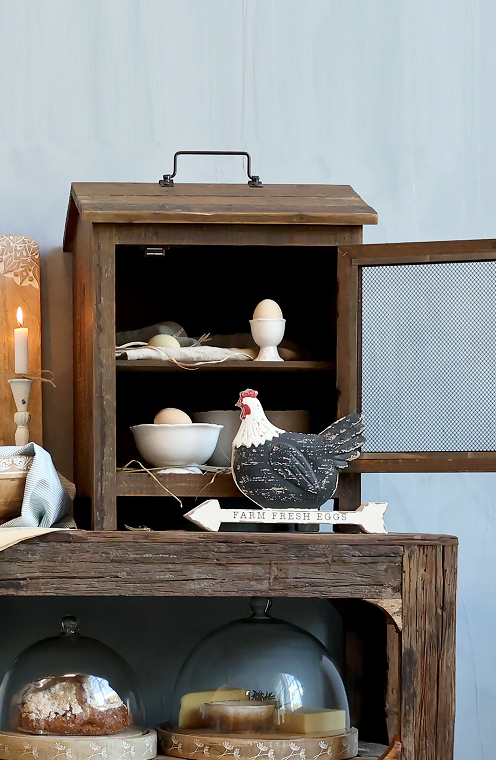 Fly Cabinet made of Recycled Wood - H42/L52/W34 cm - Natural