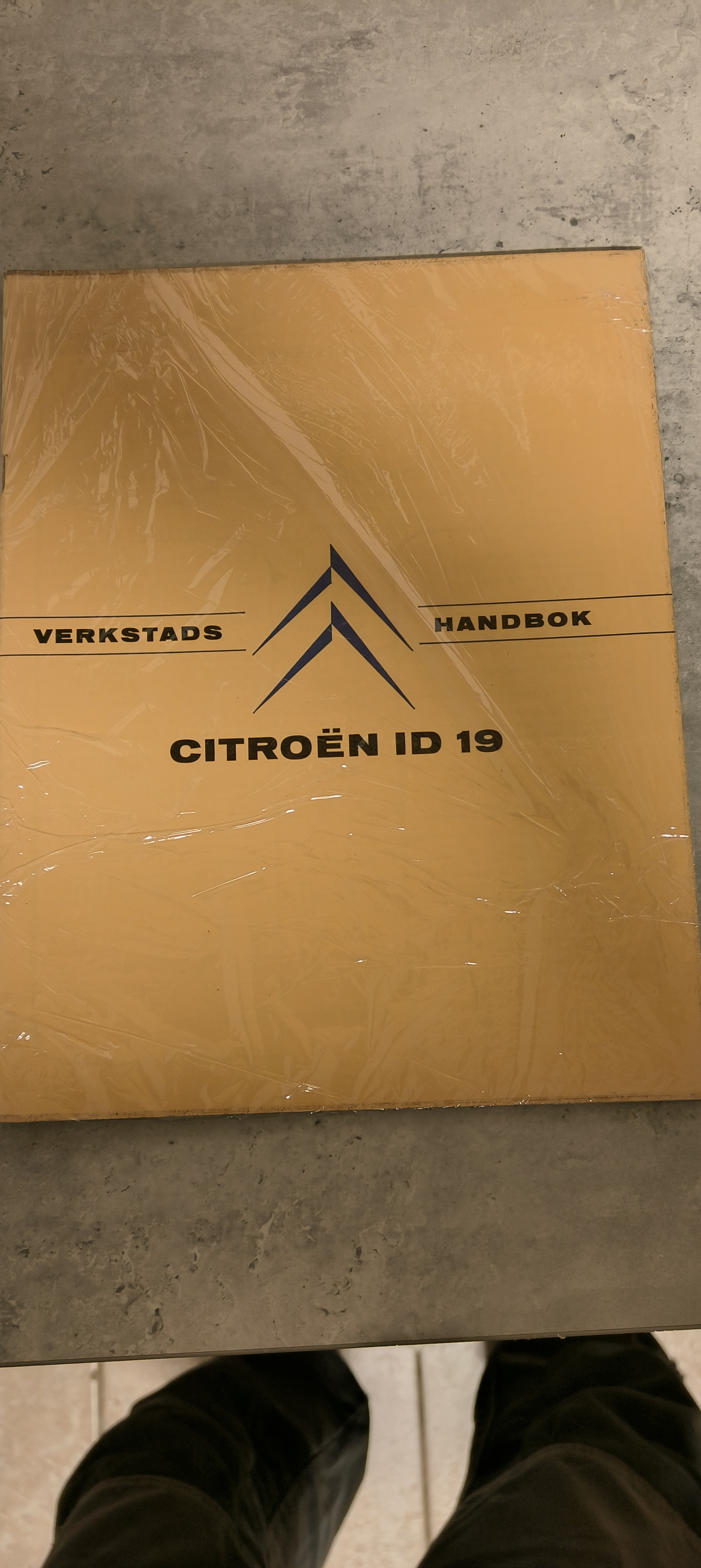 Verkstadshandbok ID/DS 19, tidiga modellen men mkt stämmer tom -67