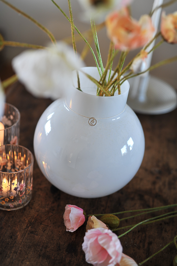 Ernst - Vase - Round - White/Mottled - Glass - 24x25 cm - 3
