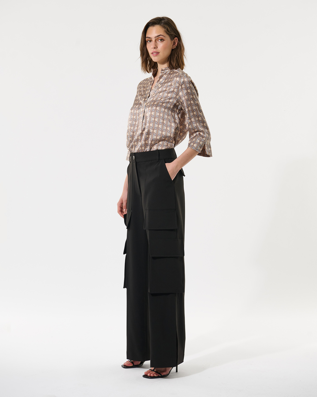Sidenblus Danitta beige/blå mönstrad - 4