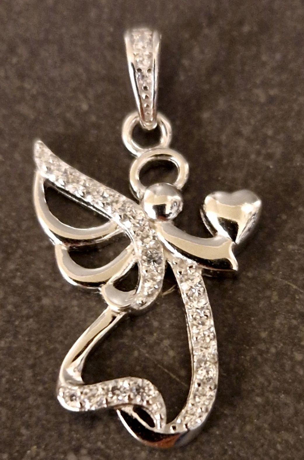Ängel med hjärta - Hänge i Silver och zirkon
