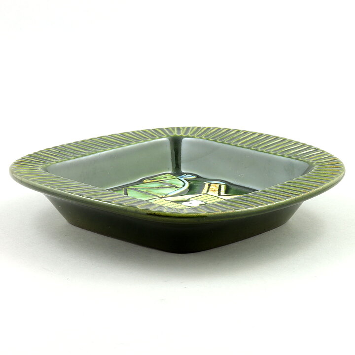 Lisa Larson (Harlekin 1960) Green Bowl with Man on Horse Motif (2)