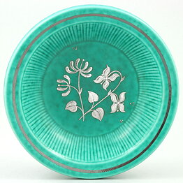 Wilhelm Kåge (Argenta 1959) Green Bowl with Silver Flower Motif 16 cm (2)