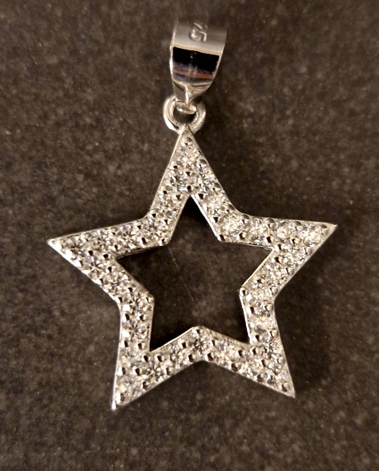 Stjärna - Hänge i Silver och zirkon