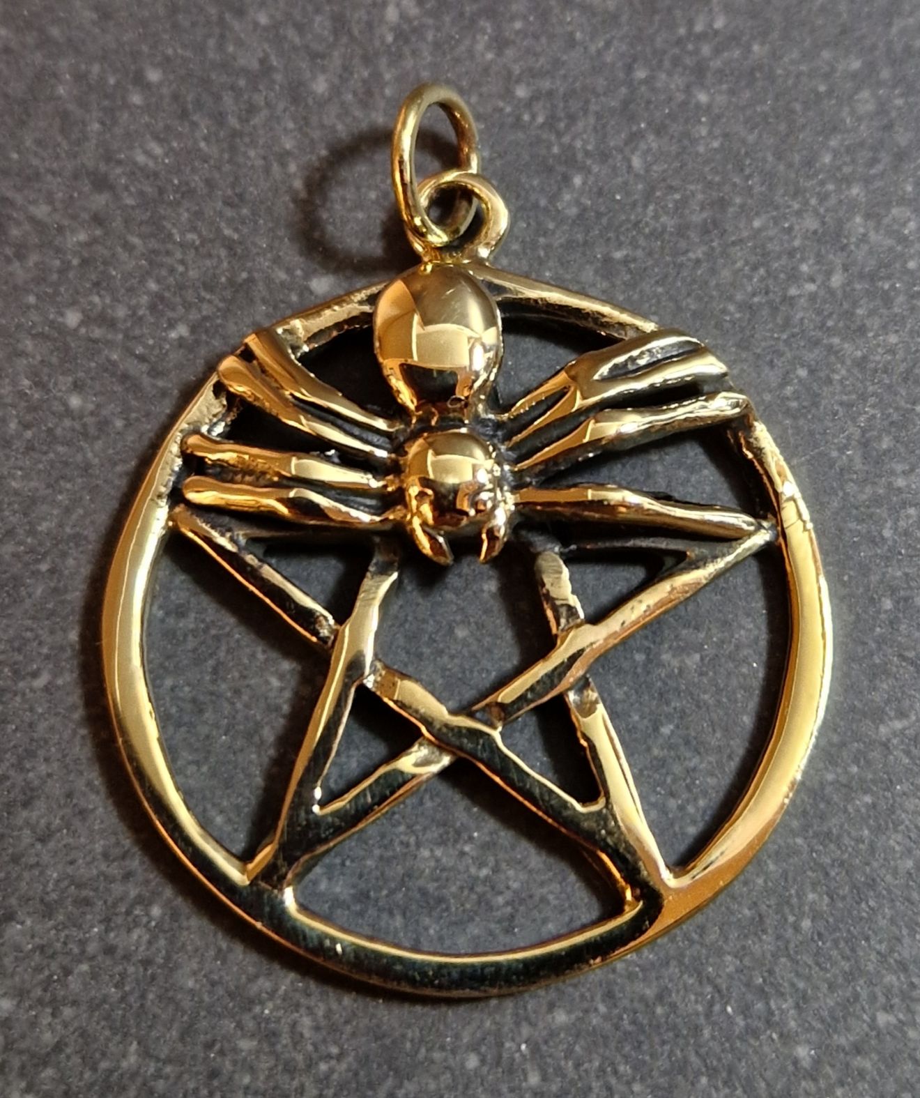 Pentagram med Spindel - Hänge i Brons