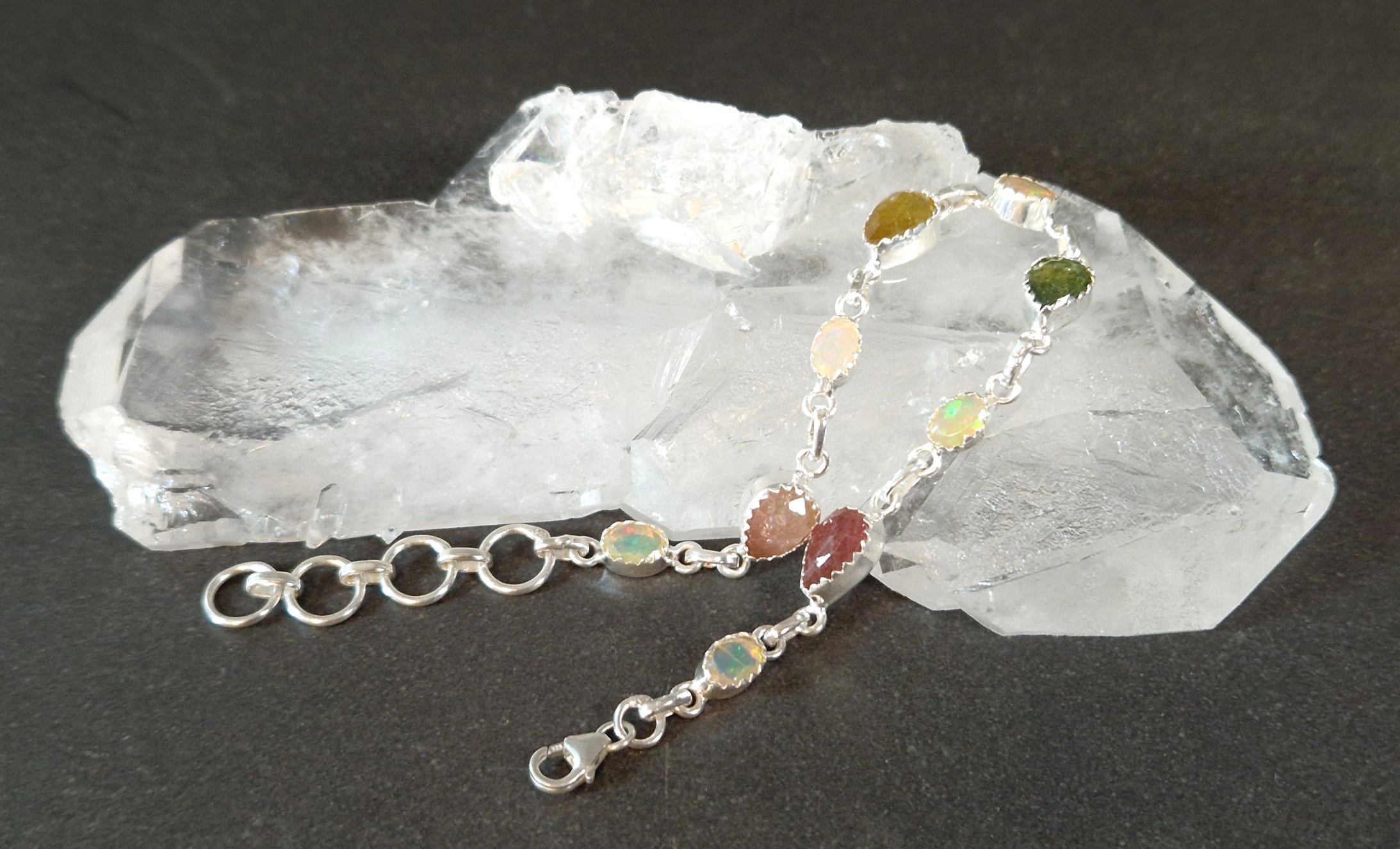Silverarmband med Opal och Turmalin