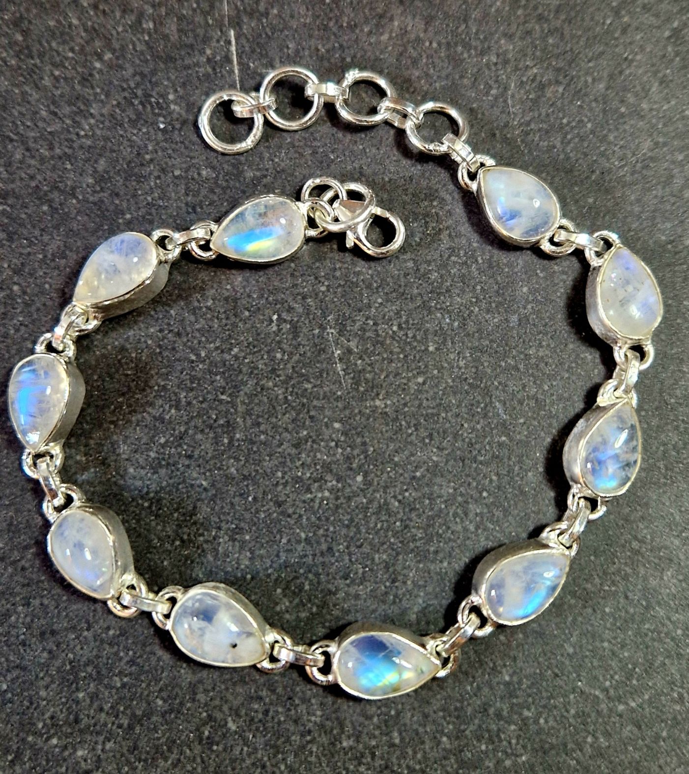 Silverarmband med Cabochoner i Månsten 