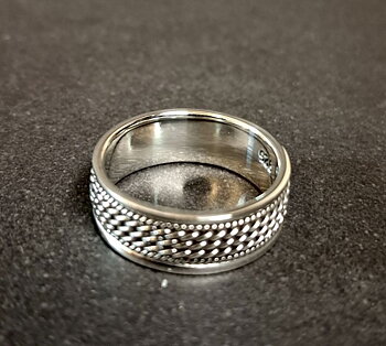 Silverring - Band med flätat mönster