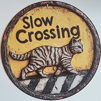 Metallskylt rund "Slow crossing"