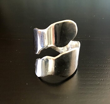 Agélii Fashion - Ring "Attityd" i silver - Michael Medoc Collection