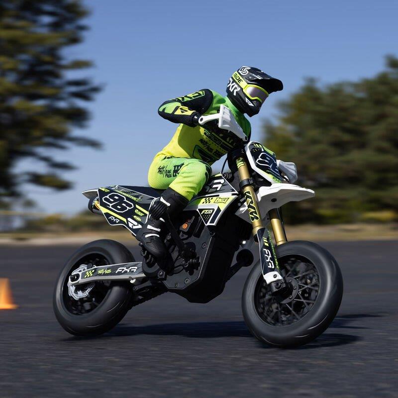 LOSI 1/4 Promoto-SM FXR Supermoto Motorcycle RTR (Battery and Charger Included), - 3