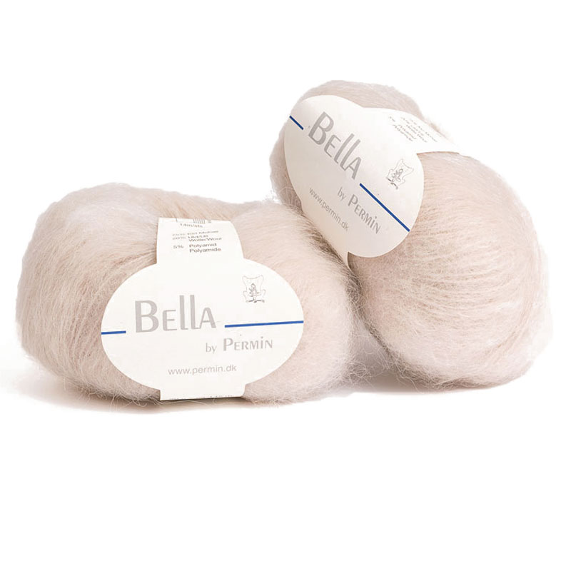 Mohairgarn Bella i en ljus vacker beige