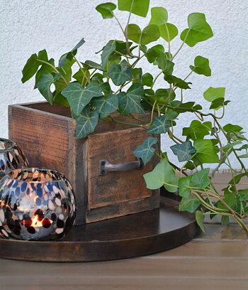 Trälåda med metallbeslag 16 cm