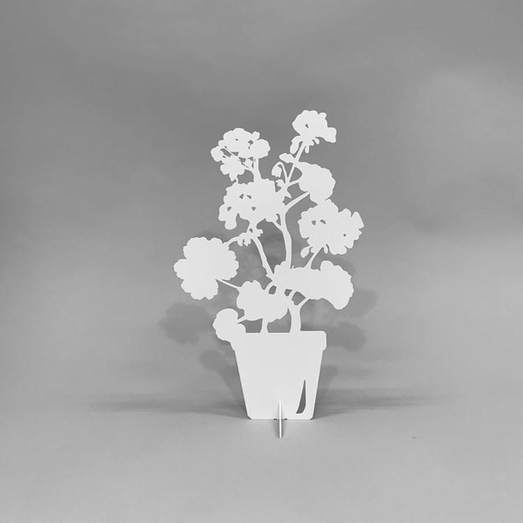 Pelargonsiluett i plåt