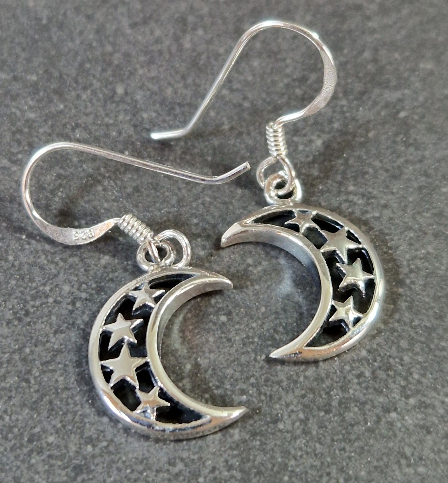 Måne med stjärnor - örhängen i silver  