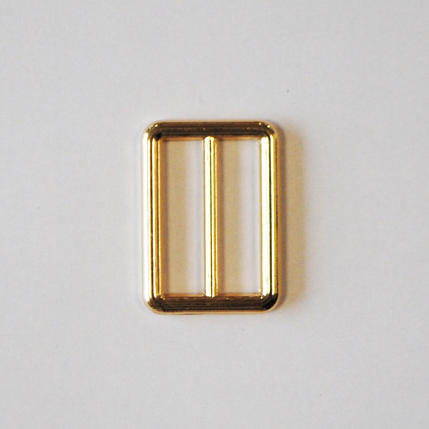 Spänne Guld 32