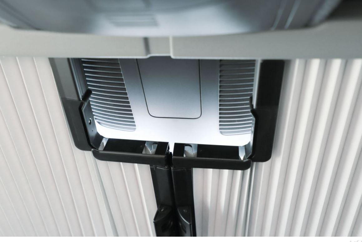 Invändig Mörkläggningsgardiner Gardin Remi front IV till Mercedes Sprinter Husbil 2019>. För bilar med stor sensor och instegshandtag - 2
