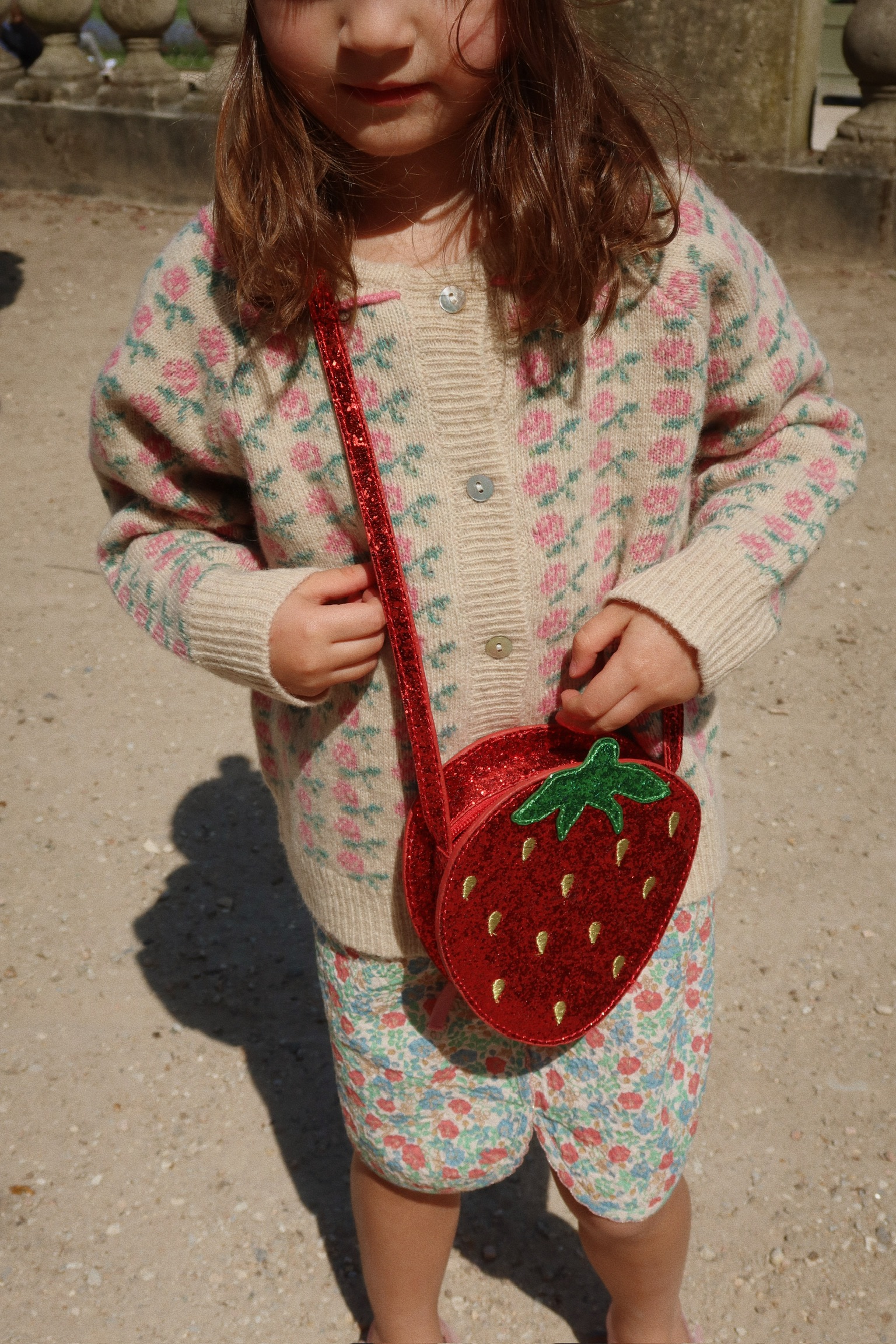 tut strawberry shoulder bag barbados cherry - 6