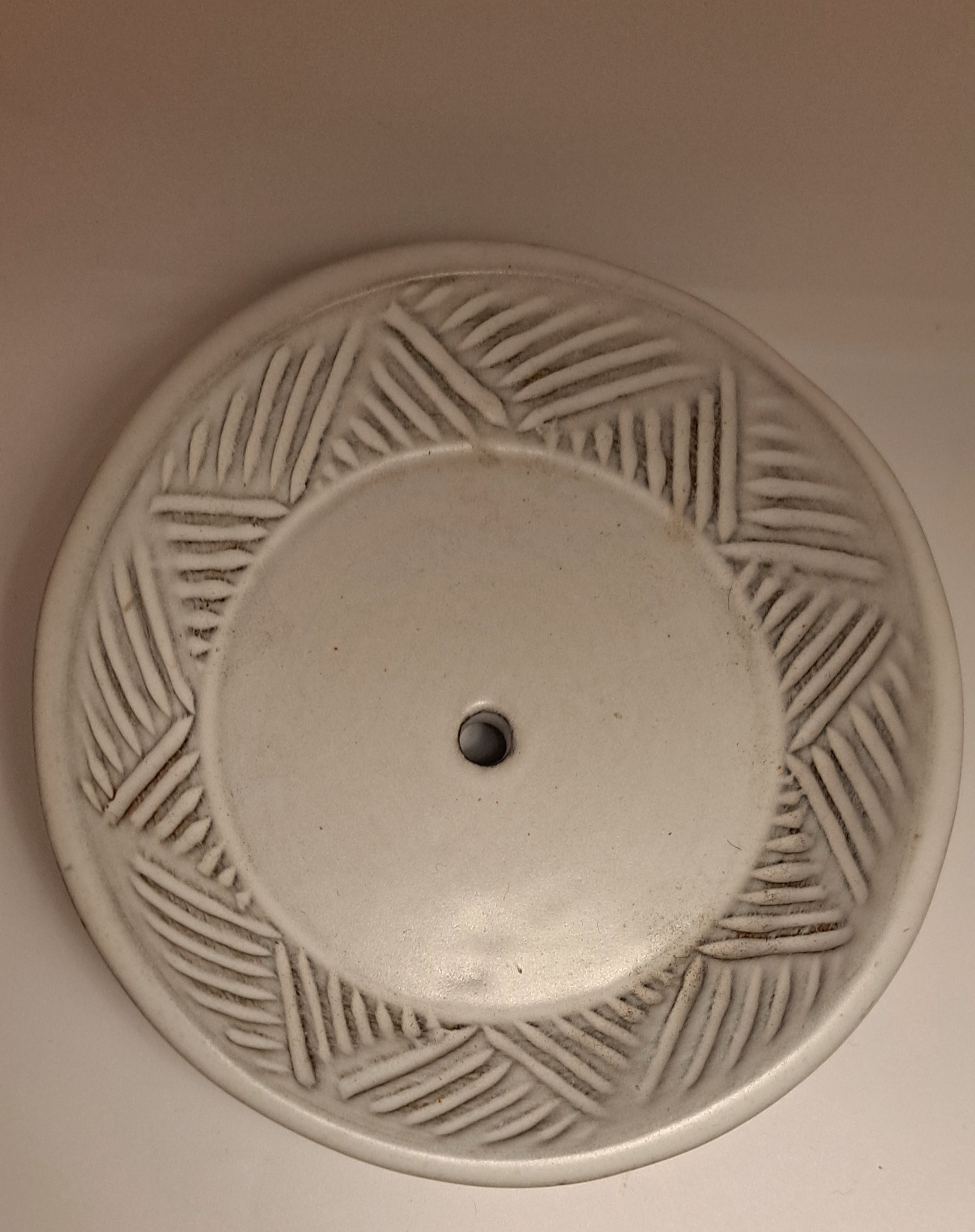 Stoneware ceramics soap dish, white round 12 cm  - 2