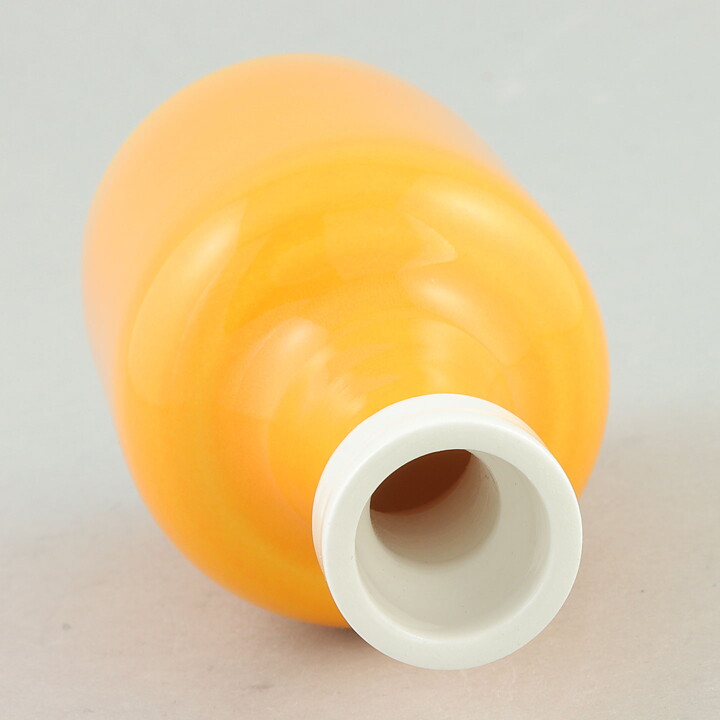 ピア・ロンダール  オレンジ色のベース  10cm  1985年 
