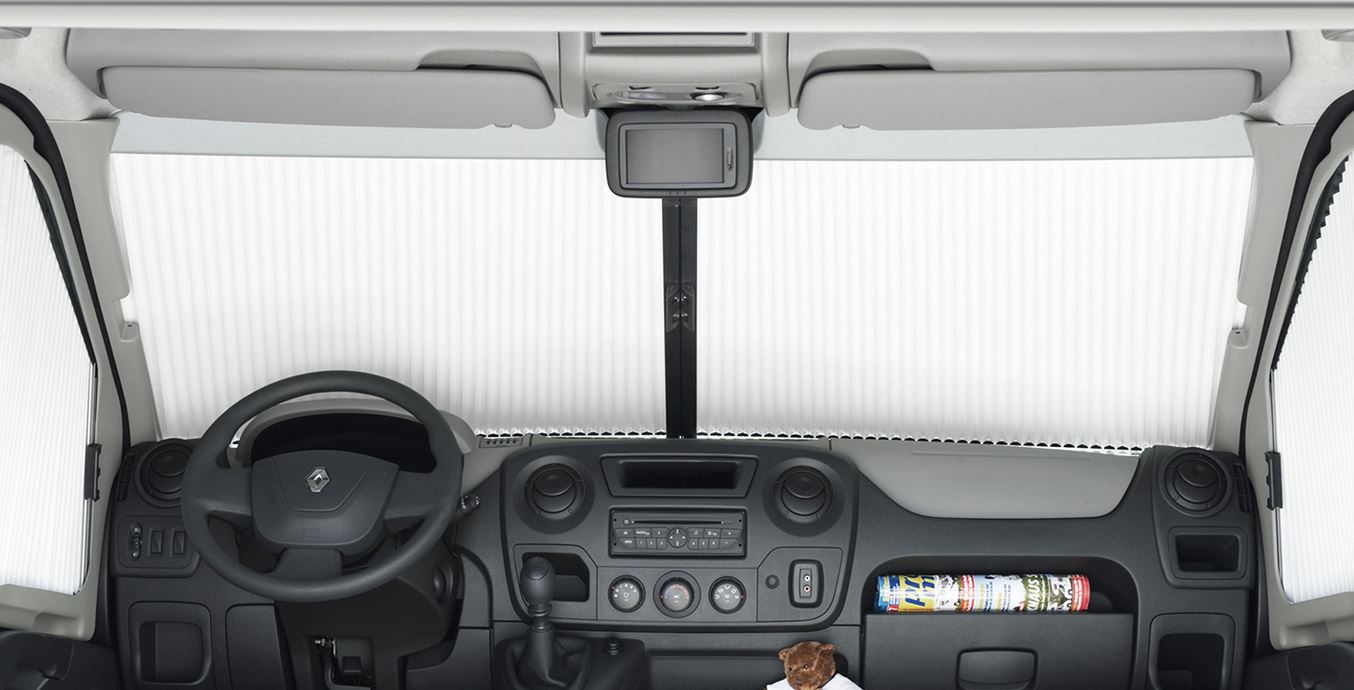 Invändig Mörkläggningsgardiner Gardin Remi front IV  till Renault Master 04/2011-. För bilar med regnsensor.