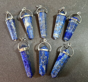 Lapis Lazuli HÄnge med silver topp i metall