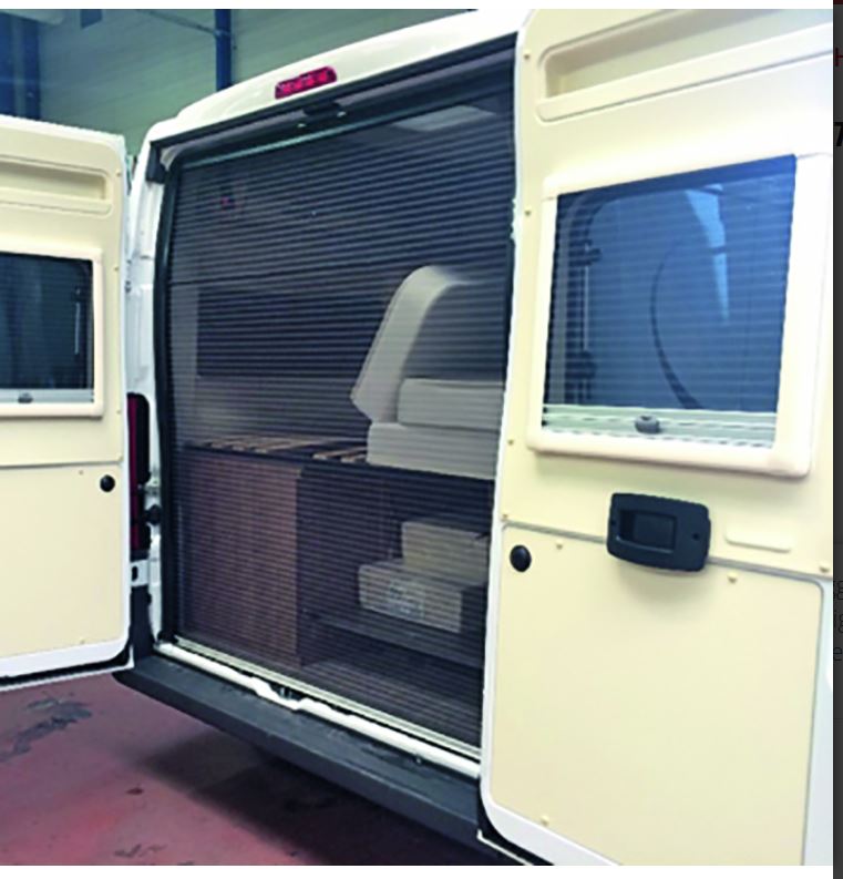 Myggnätsdörr för bakdörrsmontage . Passar Fiat Ducato 2007-