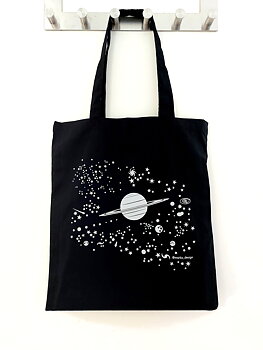 Märka design : Saturn and Stars - Tygväska med reflekterande tryck