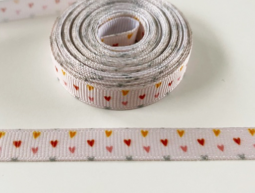Printed hearts red yellow grey pink 10mm