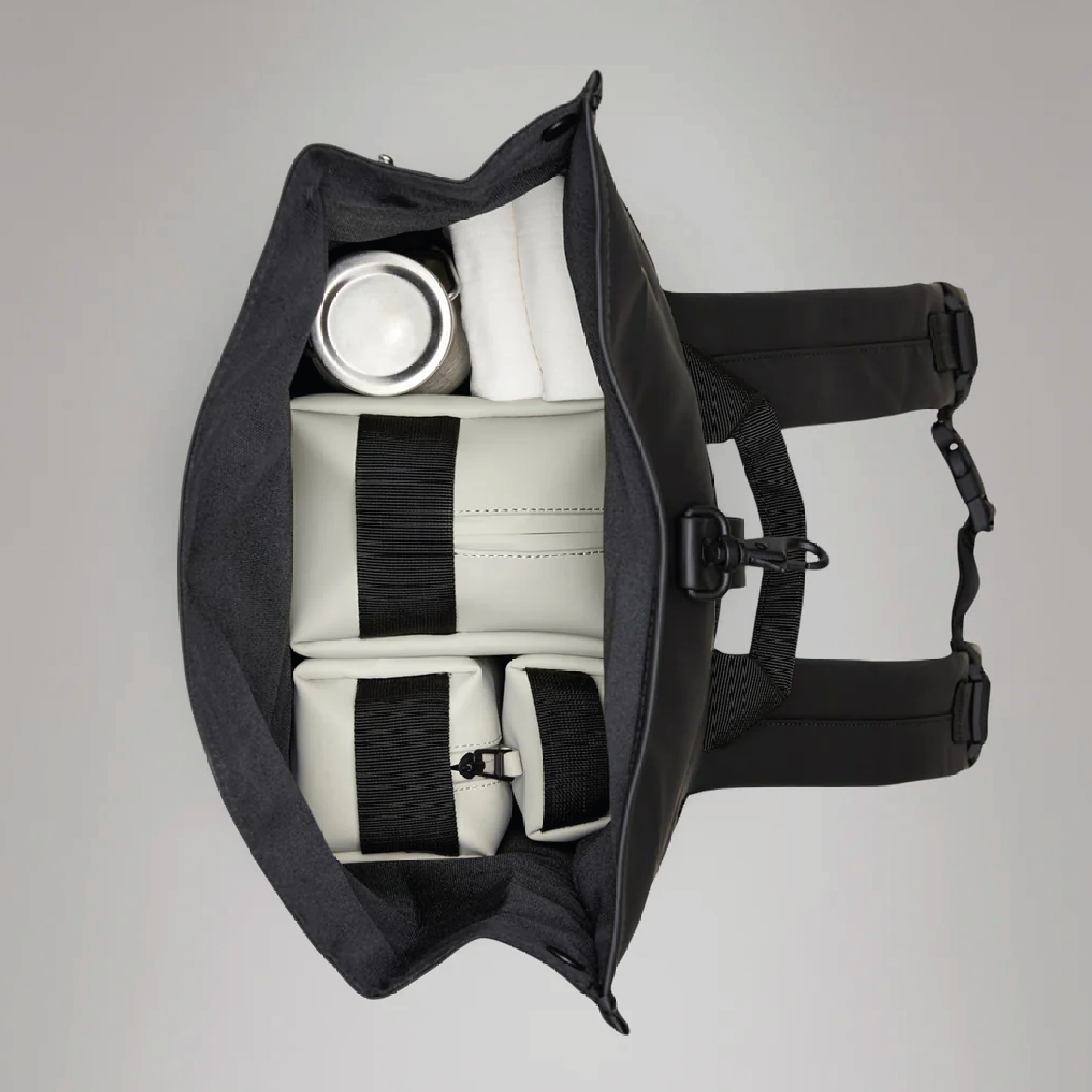 RAINS Rolltop Rucksack 19L - 4