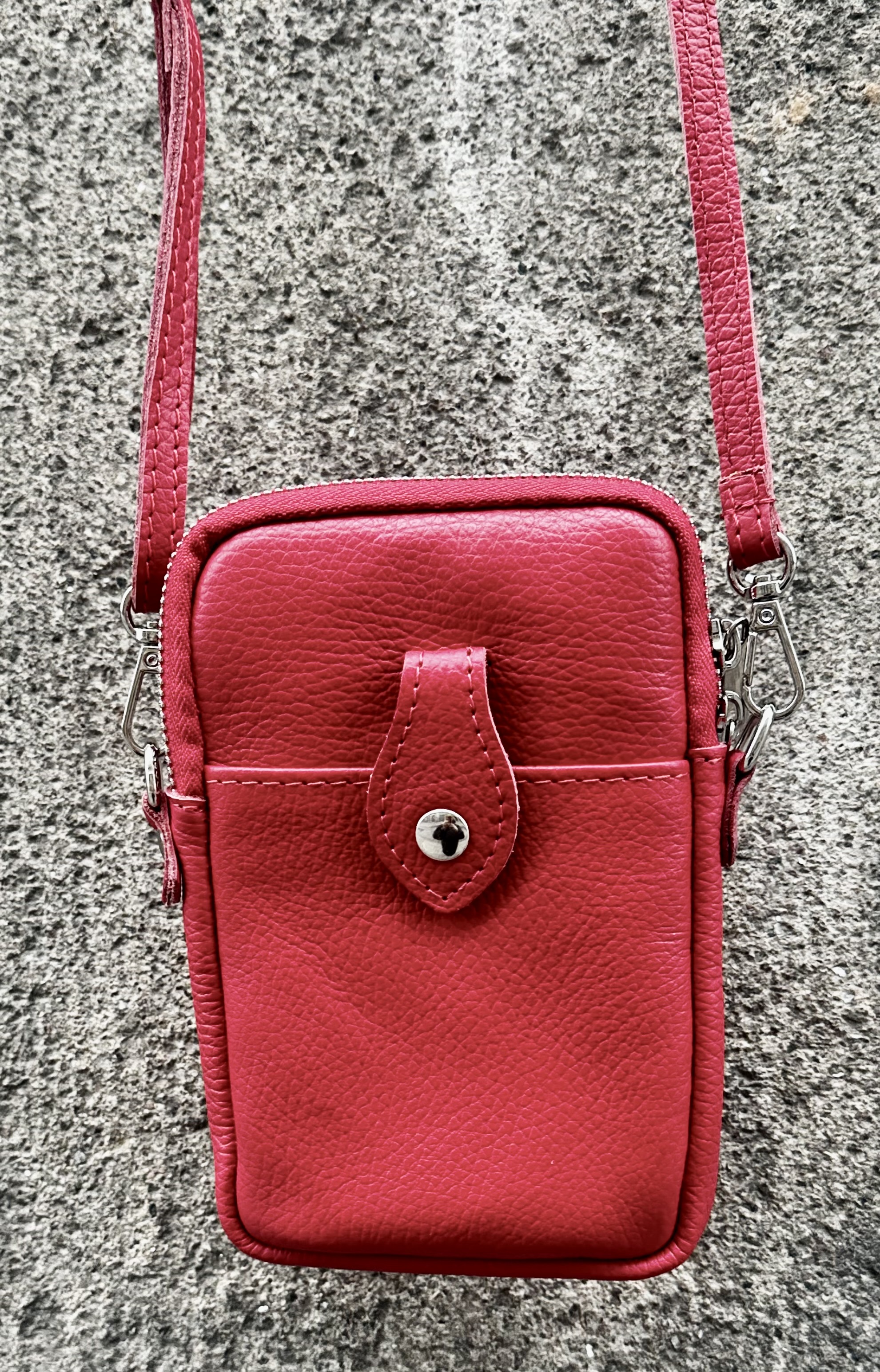 Mobilväska / Reseväska 18,5x13 cm, röd