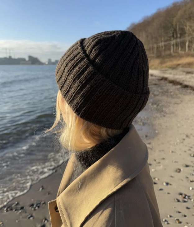 PetiteKnit Hipstermössan (29 m resår st 3,5)