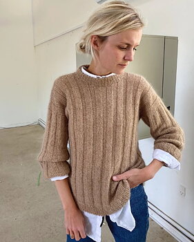 PetiteKnit Ränder på längden tröja (19 m resår st 4,5)