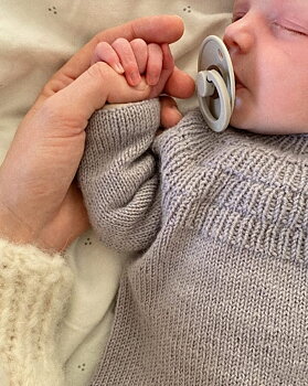 PetiteKnit Ankers blus 1 mån-9 år (28 m st 3)