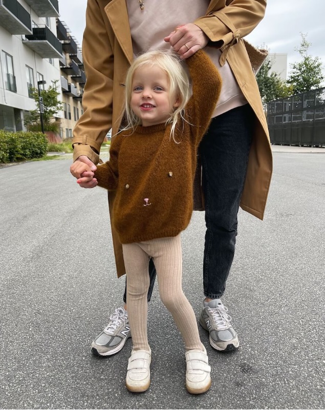 PetiteKnit Nalletröjan (21 m st 4) - 3