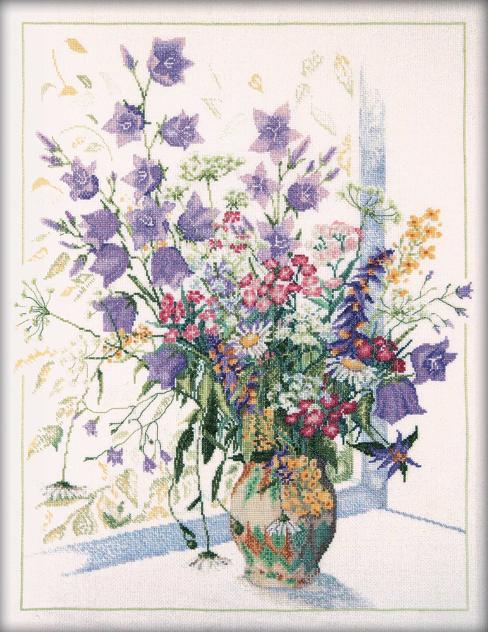 RTO Korsstygnskit 37x46 Bouquet with Bluebell Aida 7,0