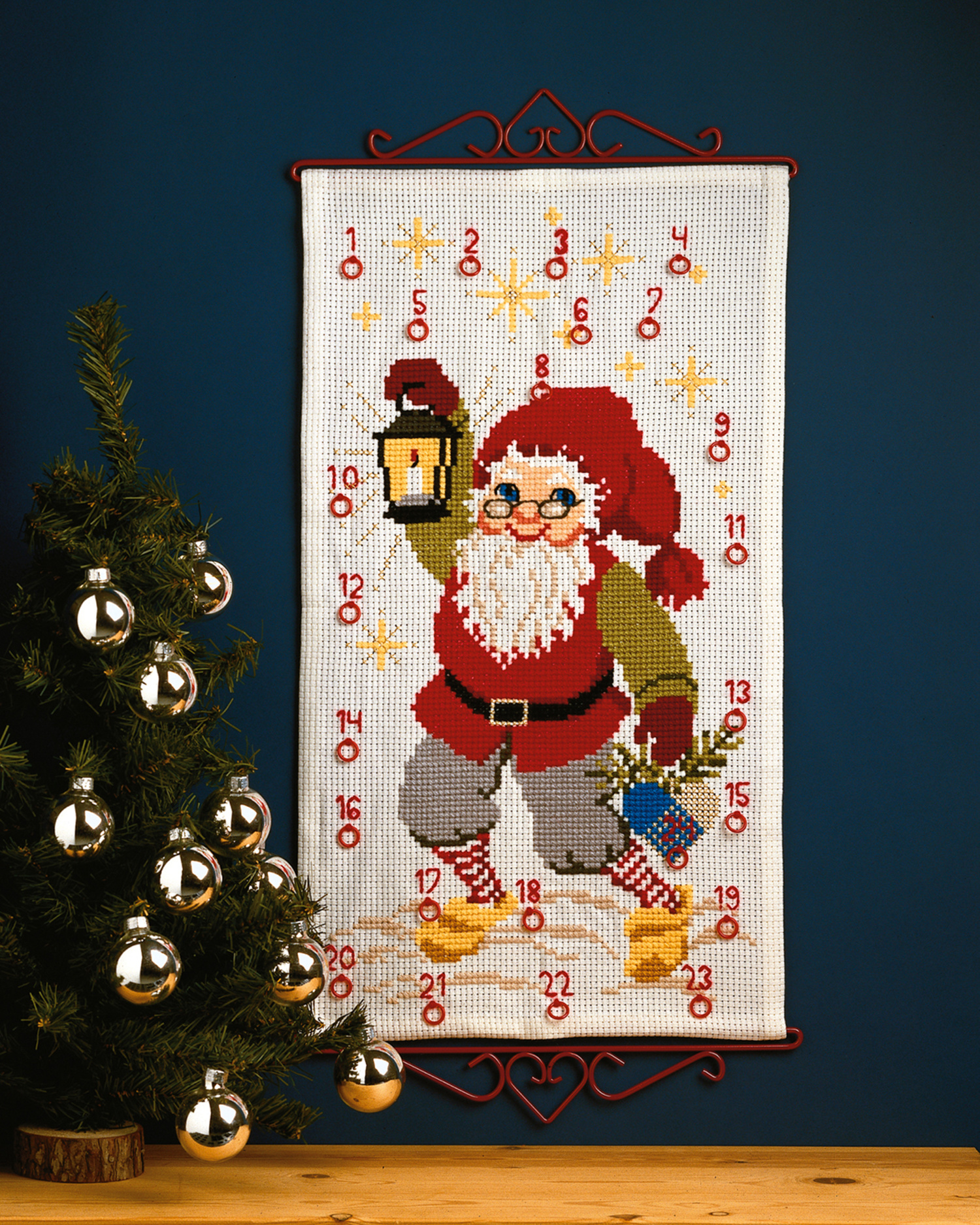 Julkalender med tomte Permlin 34-4215 Aida 2,4