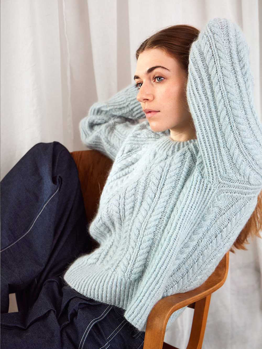 Sandnes Kaja Sweater 2403_10 (23 m mönster st 4,5) - 3