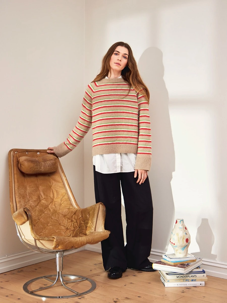 Sandnes North Sweater 2403_12 (23 m st 3,5)