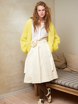 Sandnes Facile Cardigan 2402_01 (13 m st 7)