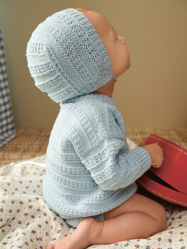 Sandnes Fillip Sweater, Diaper, Pants & Bonnet 2407_01 (27 m st 3)