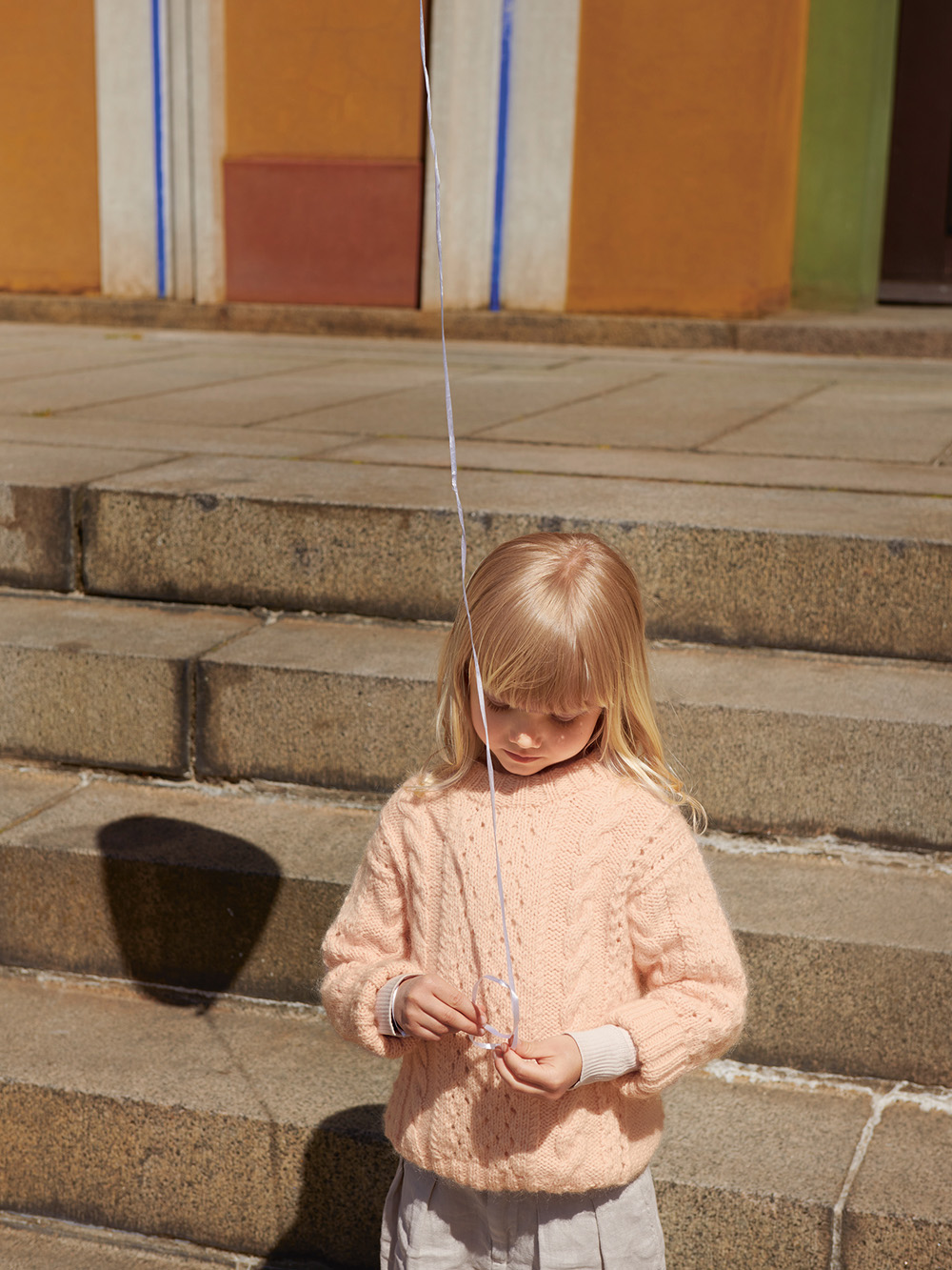 Sandnes Cornelia Sweater Junior 2408_01 (20 m mönster st 4)