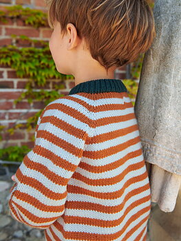 Sandnes South Sweater Junior 2408_03 (20 m st 4)
