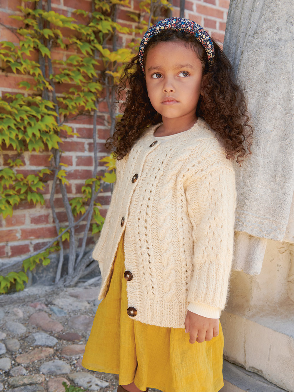 Sandnes Cornelia Cardigan Junior 2408_04 (20 m mönster st 4)