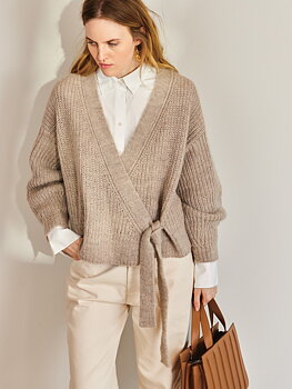 Sandnes Lumen Cardigan 2409_04 (17 m halvpatent st 4)