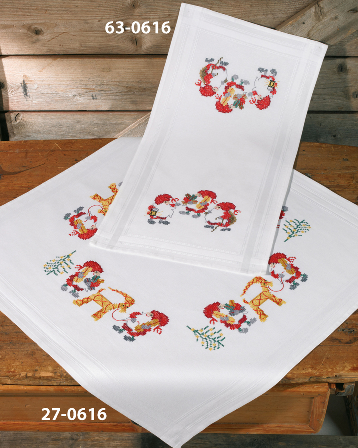 Duk 80 x 80 utan garn tomtar med bock