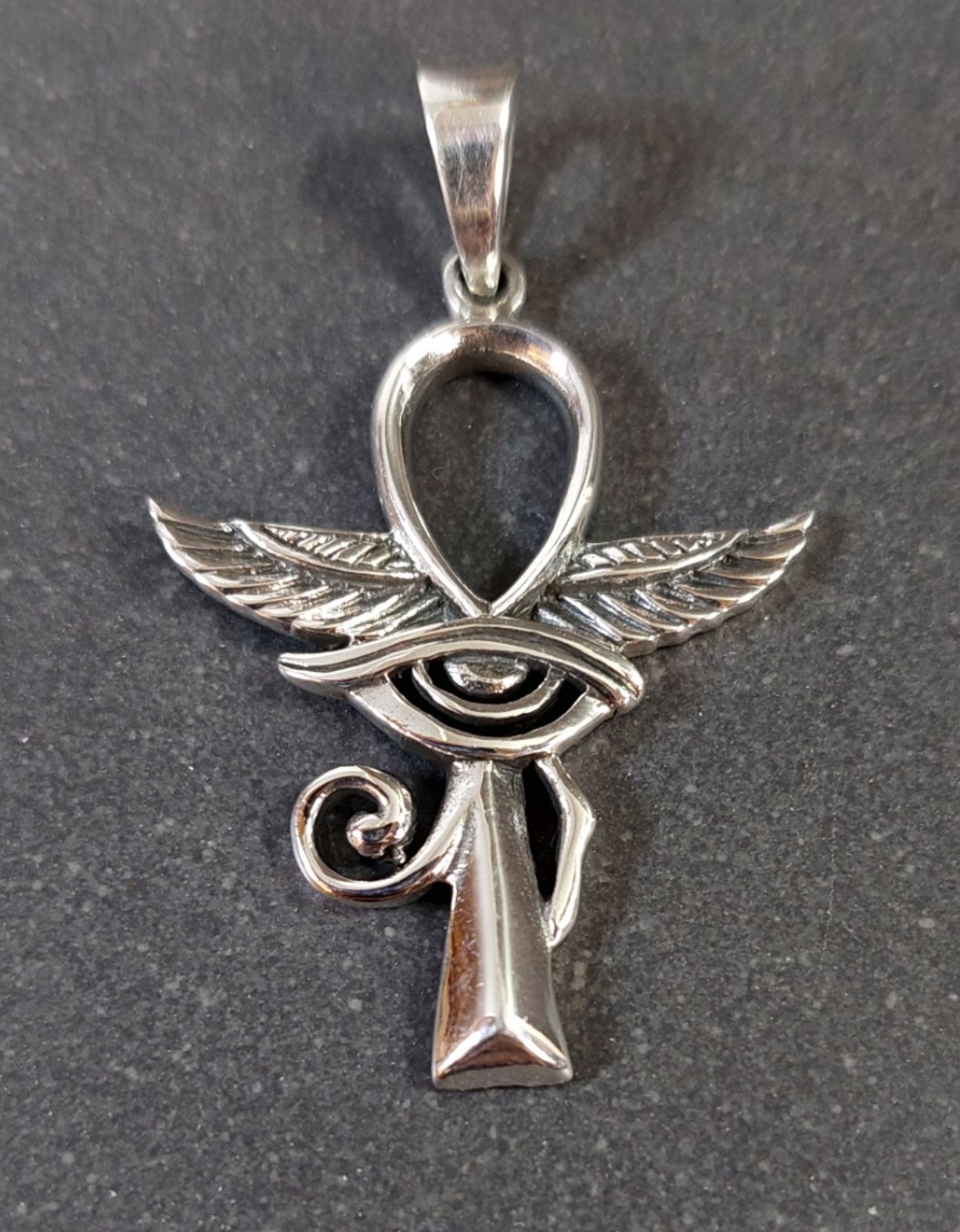 Ankh Kors med Horus öga och Vingar - hänge i silver