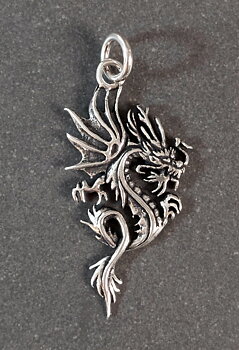 Kinesisk Drake - hänge i silver