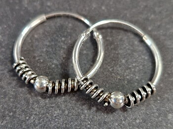 Bali Örhängen i Silver - Spiral, stora